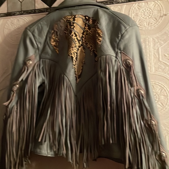 Gypsy  Blue Leather Jacket w/Fringe.Suede and 🐍 Snakeskin Detail on Back⚠️FIRM - Picture 11 of 15